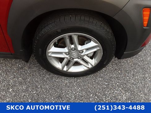 Used 2021 Hyundai Kona SE image 9