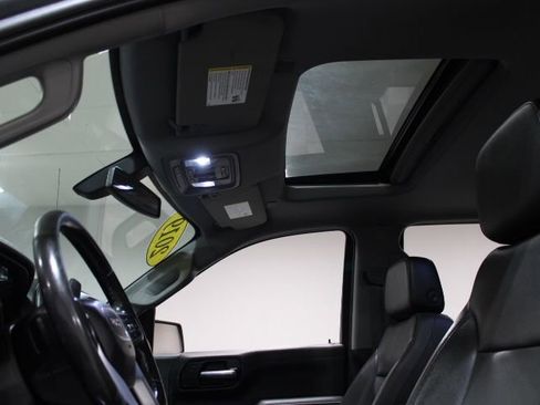 Used 2019 GMC Sierra 1500 SLT image 3