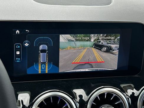 New 2025 Mercedes-Benz GLA 250 image 24