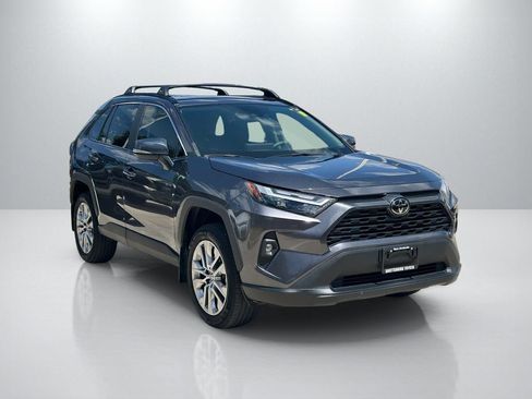 Used 2023 Toyota RAV4 XLE Premium FWD image 3
