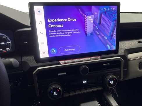 Used 2025 Toyota Tacoma Limited AWD/4WD image 61