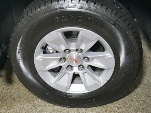 Used 2024 GMC Sierra 1500 Pro w/ Pro Value Package image 15