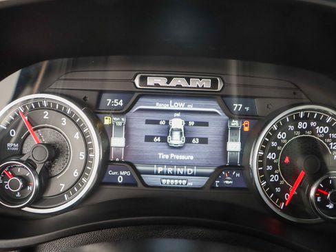 Used 2024 RAM 2500 Big Horn w/ Safety Group AWD/4WD image 17