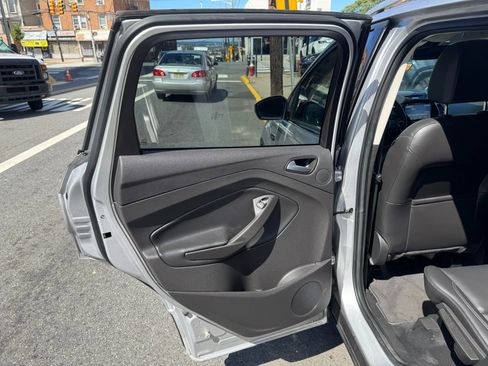 Used 2017 Ford Escape Titanium image 20