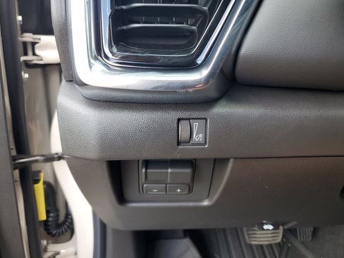 New 2026 GMC Canyon Elevation w/ Convenience Package RWD image 30