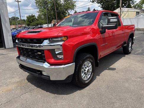 Used 2022 Chevrolet Silverado 2500 LT w/ Convenience Package image 4