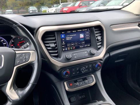 Used 2021 GMC Acadia Denali w/ Denali Ultimate Package image 6