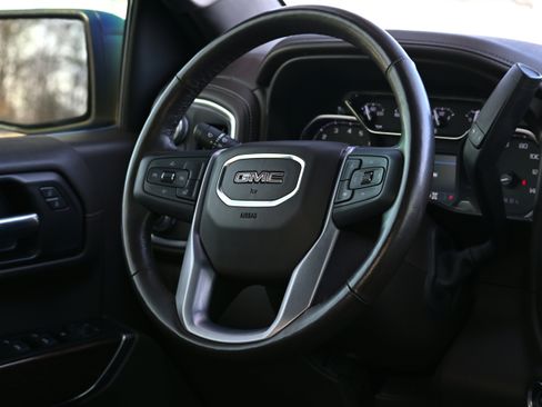 Used 2020 GMC Sierra 1500 Elevation w/ Elevation Value Package image 18