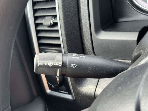 Used 2022 RAM 1500 Warlock AWD/4WD image 18
