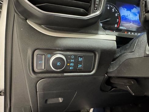 Used 2020 Ford Explorer XLT w/ Equipment Group 202A image 22