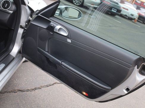 Used 2006 Porsche Cayman S RWD image 39