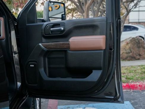 Used 2020 Chevrolet Silverado 2500 High Country w/ Z71 Off-Road Package image 34