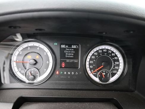 Used 2018 RAM 2500 Tradesman w/ Chrome Appearance Group AWD/4WD image 17