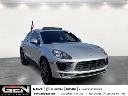 Used 2018 Porsche Macan S AWD/4WD image 1