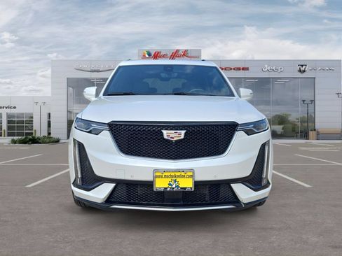 Used 2023 Cadillac XT6 Sport w/ Technology Package AWD/4WD image 8