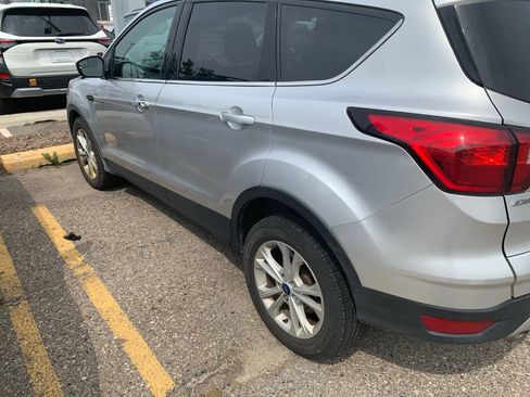 Used 2019 Ford Escape SE FWD image 5