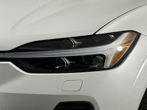 Used 2022 Volvo XC60 B6 Inscription w/ Advanced Package image 11