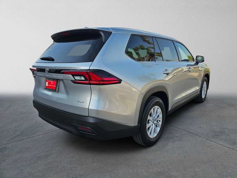 Certified 2026 Toyota Grand Highlander FWD image 3