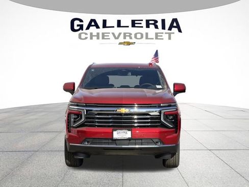 New 2026 Chevrolet Suburban LT w/ Comfort Package image 3