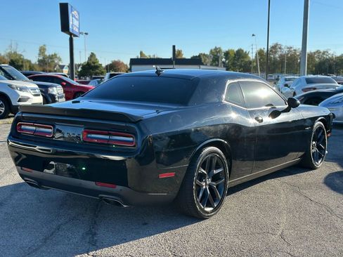 Used 2022 Dodge Challenger R/T w/ Blacktop Package image 5