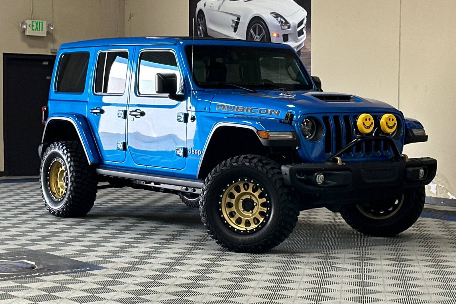 Used 2023 Jeep Wrangler Unlimited Rubicon 392 w/ Trailer Tow Package AWD/4WD image 2