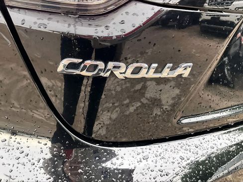 Used 2024 Toyota Corolla LE FWD image 30