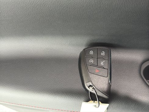 New 2026 Chevrolet Traverse RS w/ LPO, Floor Liner Package image 36