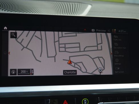 Used 2021 BMW 330i Sedan w/ M Sport Package image 19