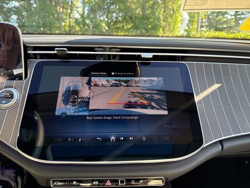 New 2026 Mercedes-Benz E 350 4MATIC Sedan image 33