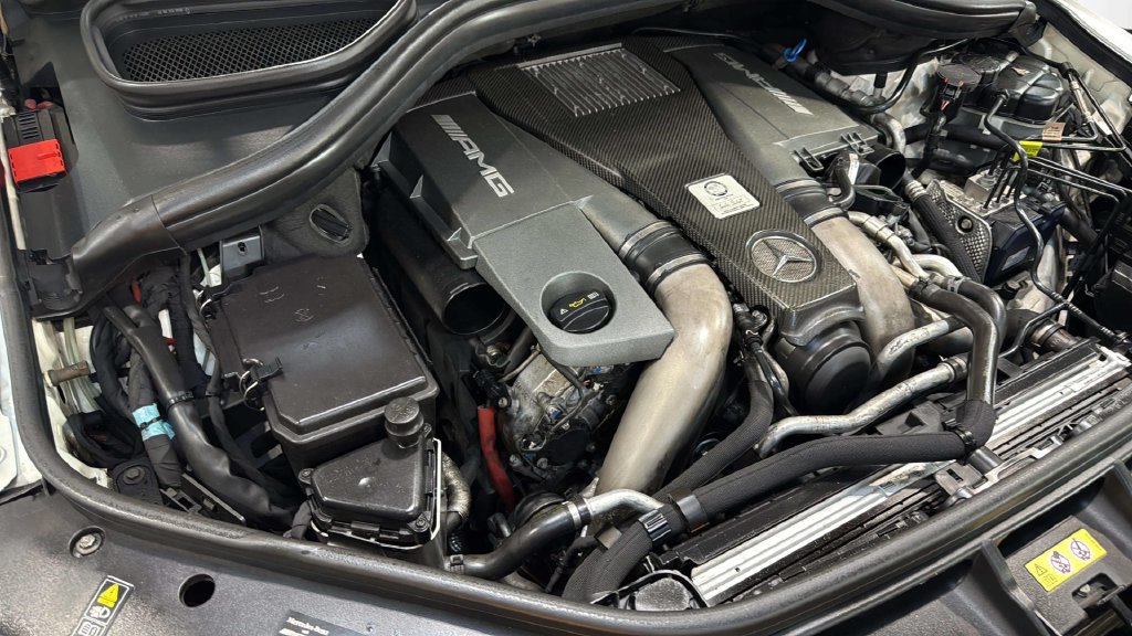 Used 2012 Mercedes-Benz ML 63 AMG 4MATIC image 40