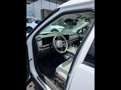 Used 2025 Hyundai Santa Fe Calligraphy AWD/4WD image 16