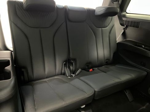 Used 2024 Hyundai Palisade Calligraphy image 36