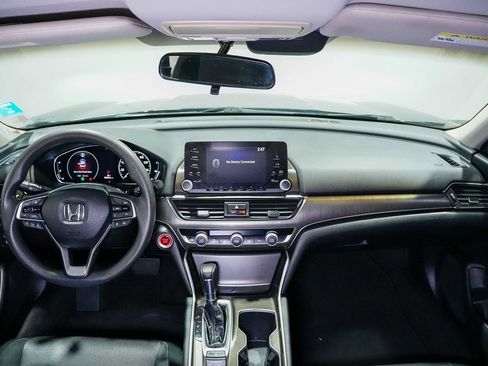 Used 2018 Honda Accord LX image 18