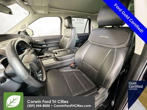 Used 2025 Ford Expedition Max Platinum image 27