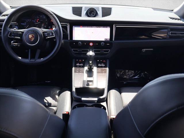 Used 2024 Porsche Macan AWD/4WD image 21