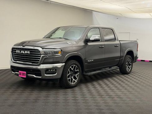 Used 2025 RAM 1500 Laramie AWD/4WD image 1