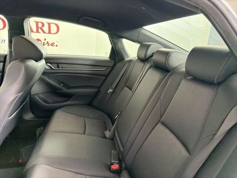 Used 2019 Honda Accord Sport image 13