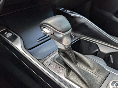 Used 2023 Kia Sorento S w/ Panoramic Sunroof Package FWD image 44