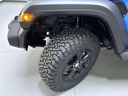 Used 2022 Jeep Wrangler Unlimited Sport AWD/4WD image 23