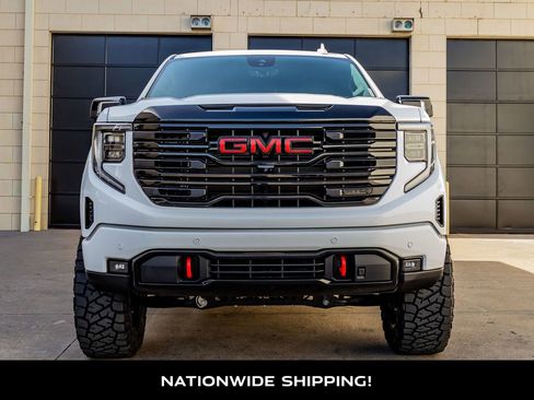 Used 2024 GMC Sierra 1500 AT4 w/ Technology Package image 4