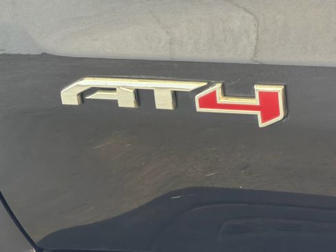 Used 2022 GMC Sierra 1500 AT4 w/ AT4 Premium Package image 12