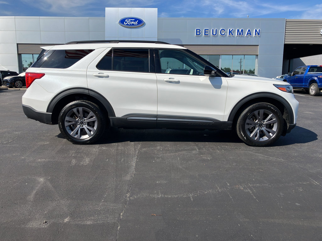 Used 2022 Ford Explorer XLT w/ Equipment Group 202A AWD/4WD image 7