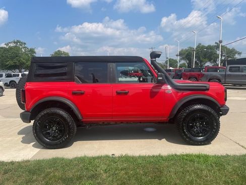 Used 2023 Ford Bronco Wildtrak image 16