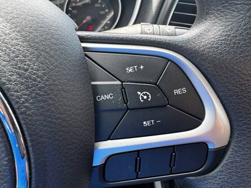 Used 2018 Jeep Compass Sport AWD/4WD image 22
