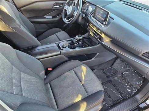 Used 2024 Nissan Rogue SV image 17