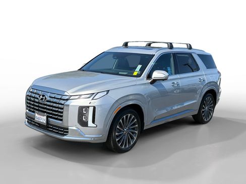 Used 2023 Hyundai Palisade Calligraphy FWD image 1
