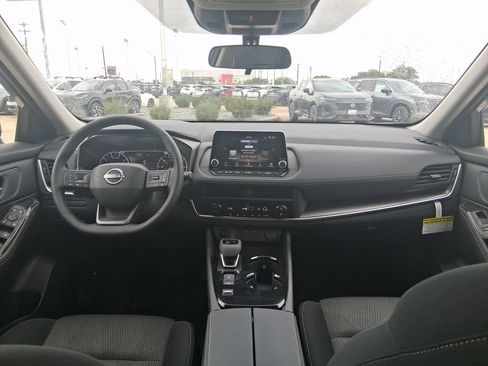 New 2026 Nissan Rogue SV FWD image 12