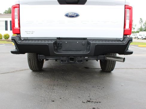 Used 2026 Ford F250 XL AWD/4WD image 12