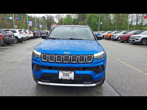 Certified 2025 Jeep Compass Limited w/ Elite Group AWD/4WD image 3