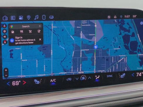 Used 2025 Chevrolet Suburban LT AWD/4WD image 25